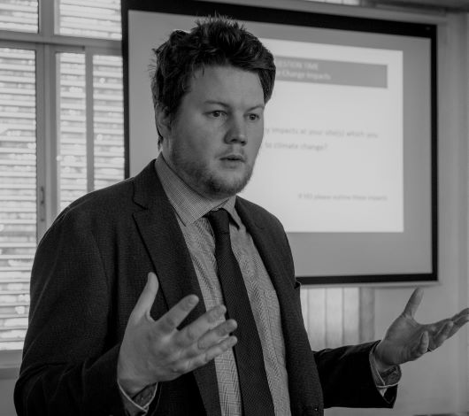 Will Megarry lors d’un atelier Heritage on the Edge en 2018 à Dar es Salam, Tanzanie