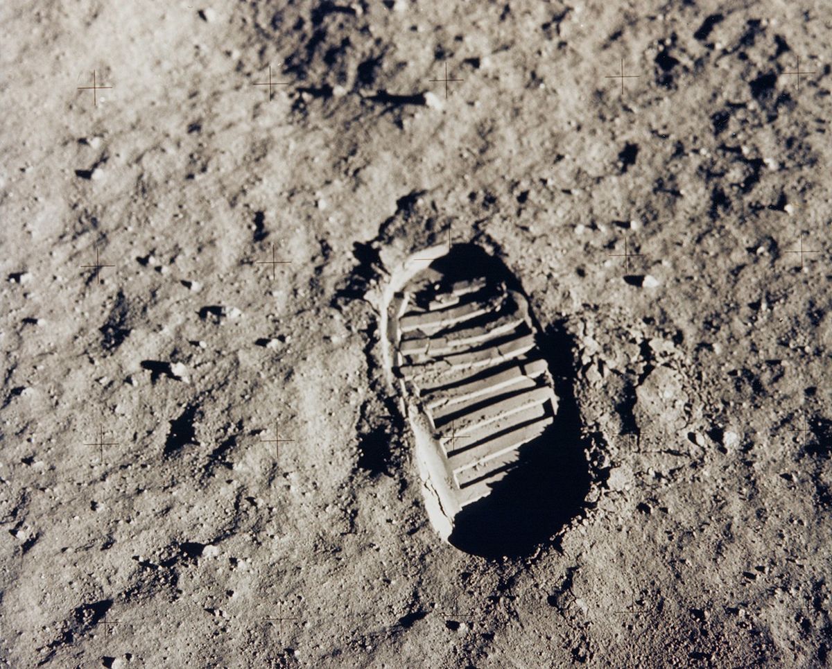 Photo of a bootprint on the moon's surface