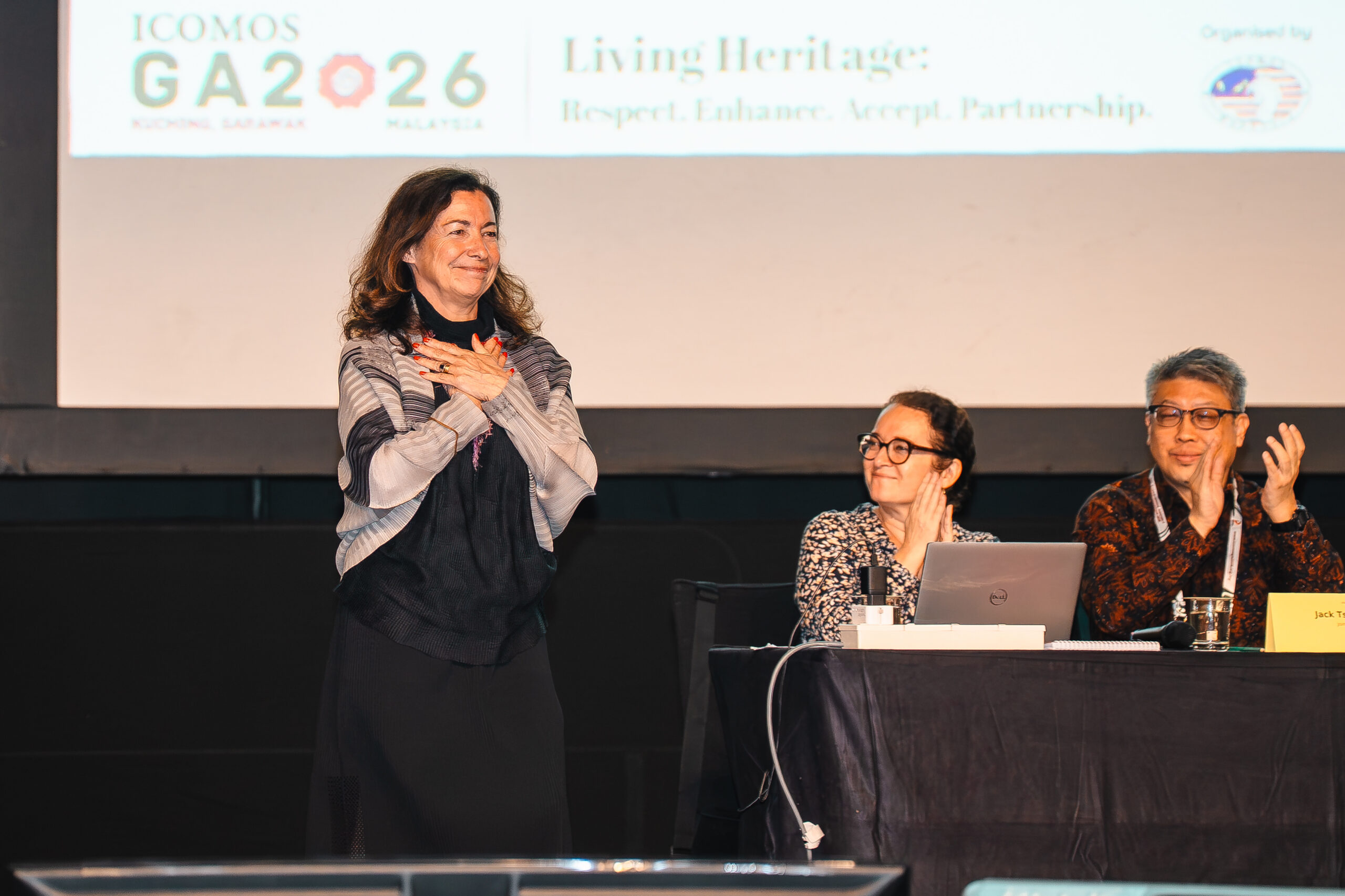 Teresa Patricio being applauded at Kutching General Assembly as she steps down from President